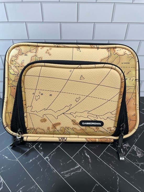 Crown Other - Crown Map-Print Travel Pouch in Beige and Black